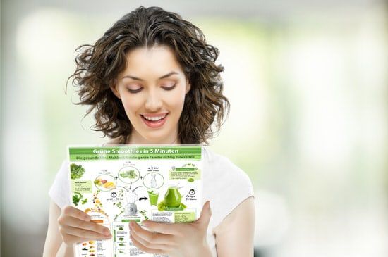 Green-smoothies-in-5-minutes.-fresh-face.jpg